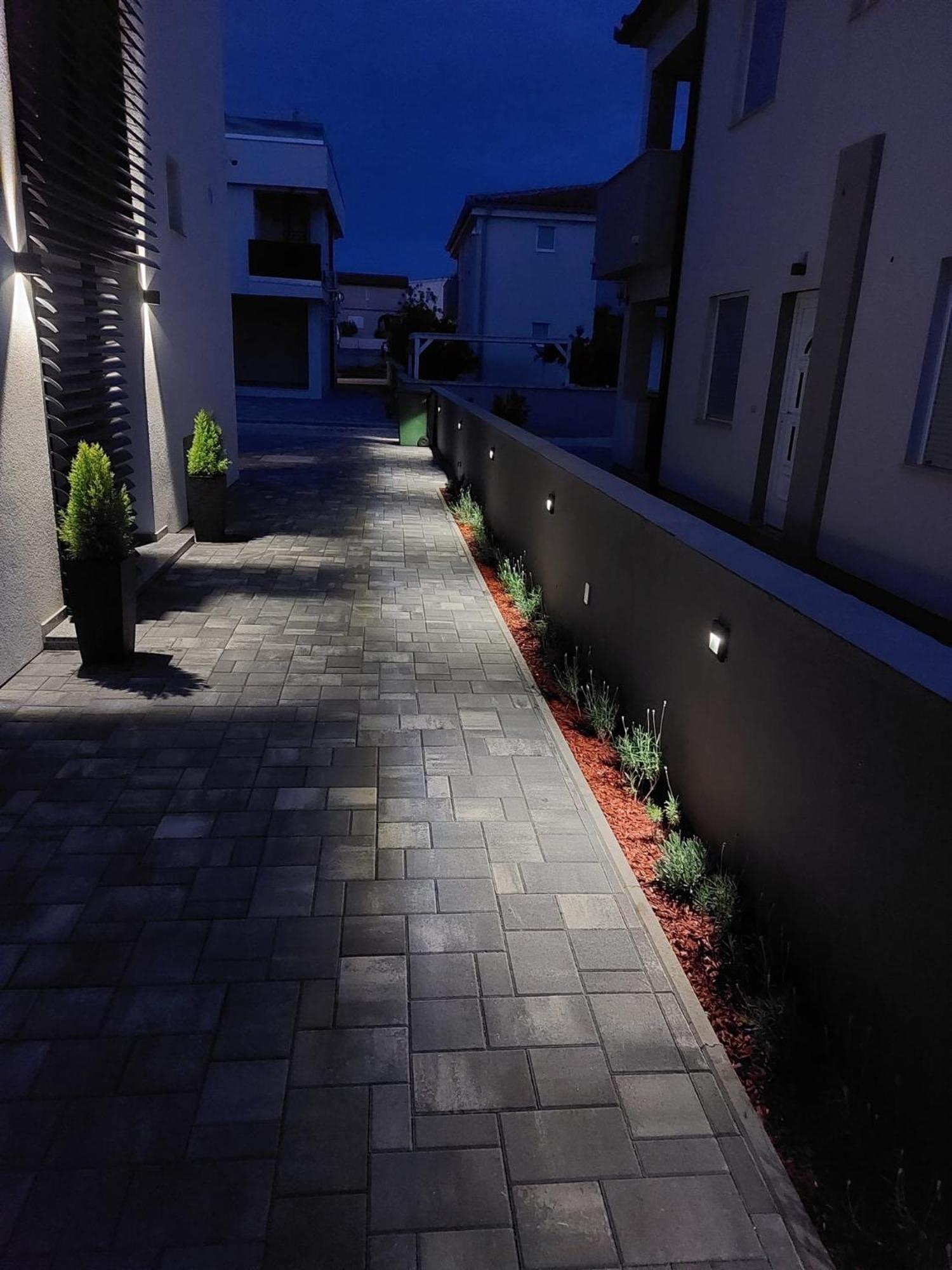 Monachus Apartments Вир Екстериор снимка