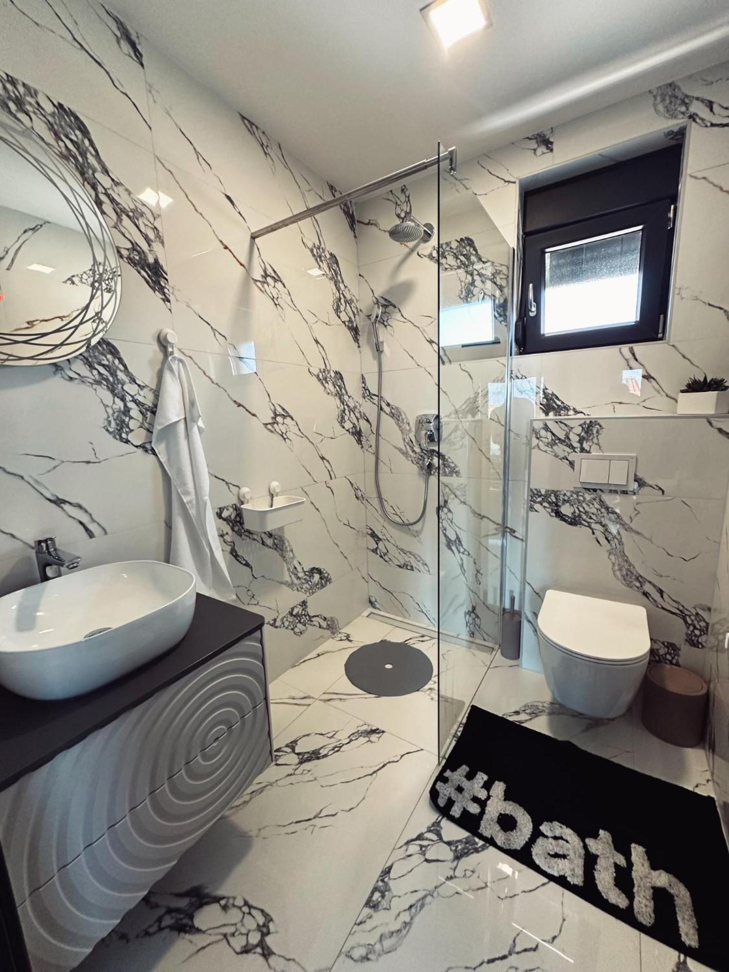 Monachus Apartments Вир Екстериор снимка